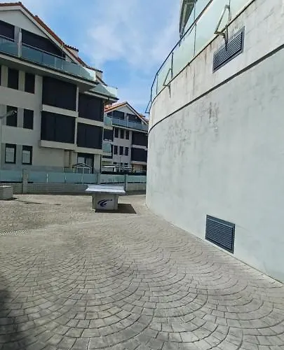 La Escollera نوخا