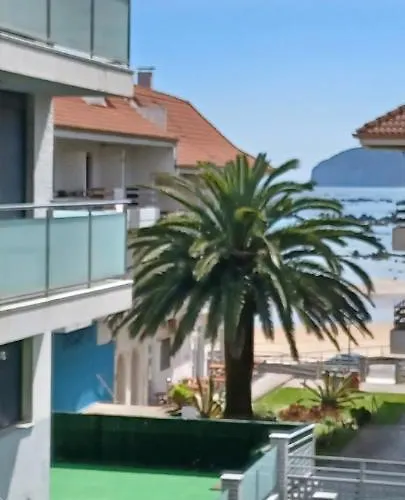 La Escollera نوخا